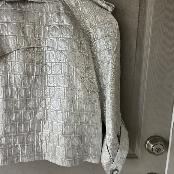 Cache Silver Jacket Women Sz M Shimmery Huge 3buttons Belted Sleveless Y2k Crop - Picture 15 of 16